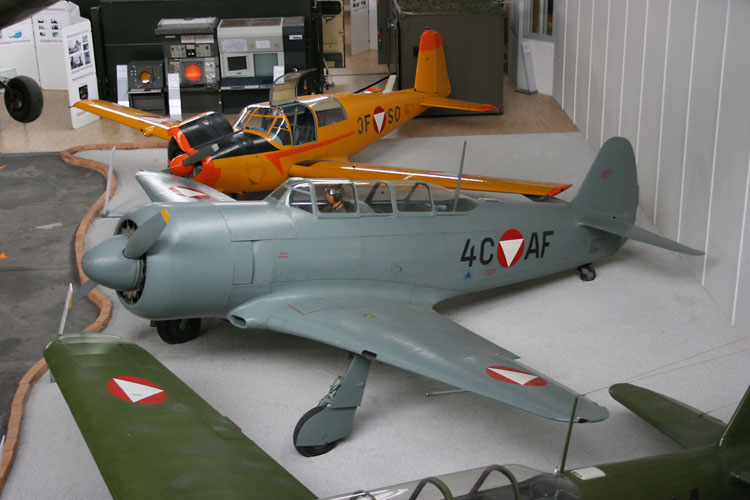 4C-AF Yak-11 