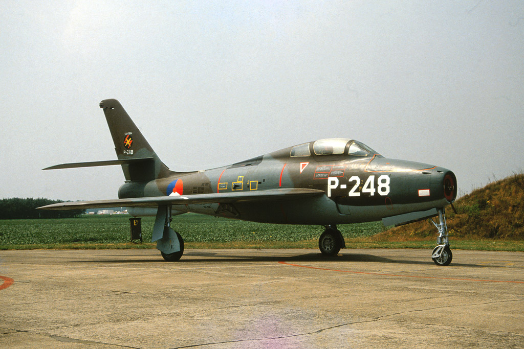 R REPUBLIC RF-84F-5 THUNDERFLASH FLIGHT MANUAL T.O F-1 / 1963 1F-84 